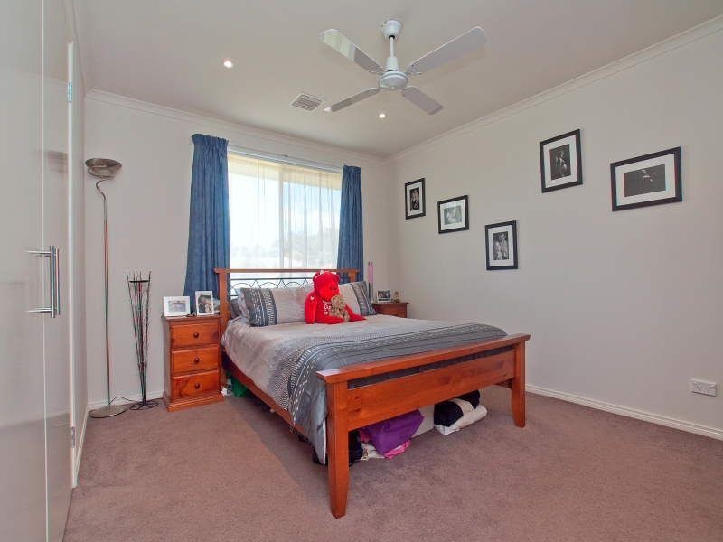 17 Polaris Court, Carrum Downs VIC 3201