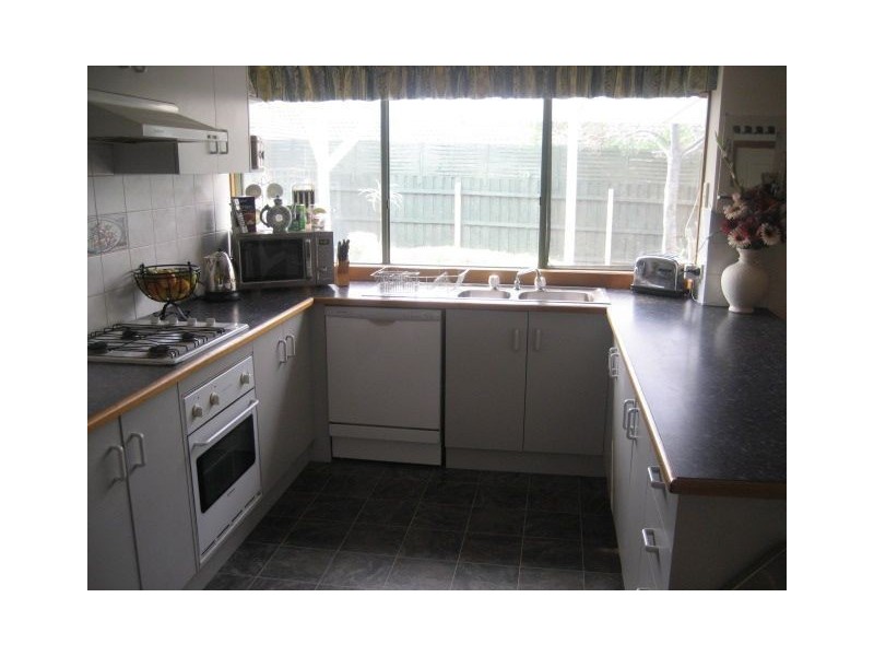 4 James Mc Farlane Wynd, Skye VIC 3977