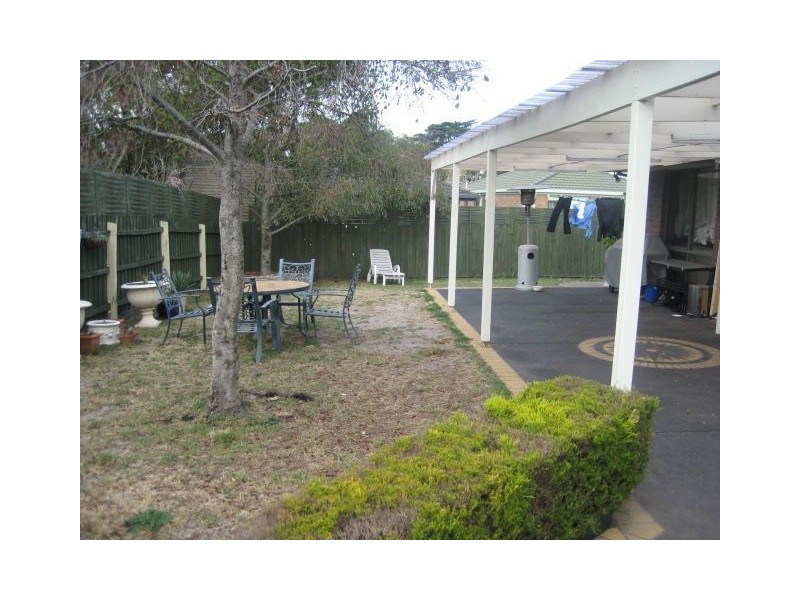 4 James Mc Farlane Wynd, Skye VIC 3977