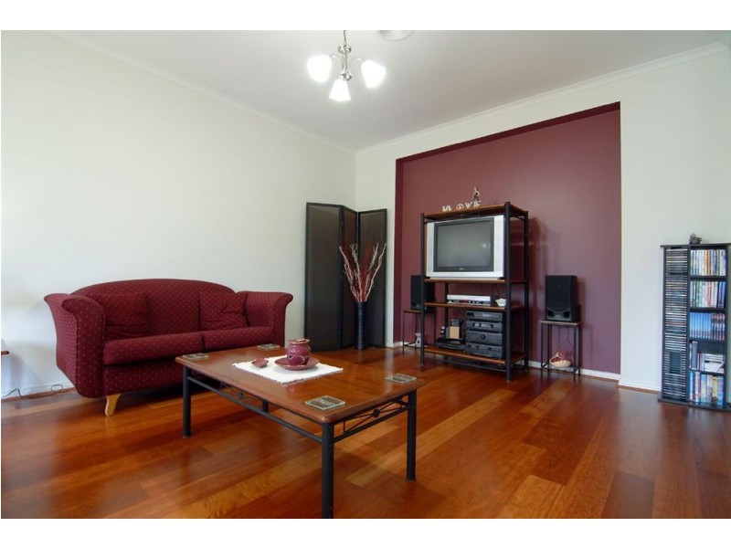 48 McGowan Drive, Skye VIC 3977