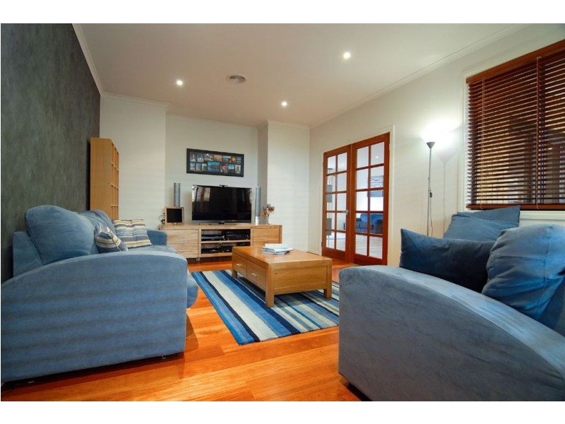 48 McGowan Drive, Skye VIC 3977