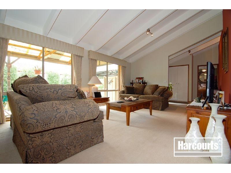 23 Paras Drive, Carrum Downs VIC 3201