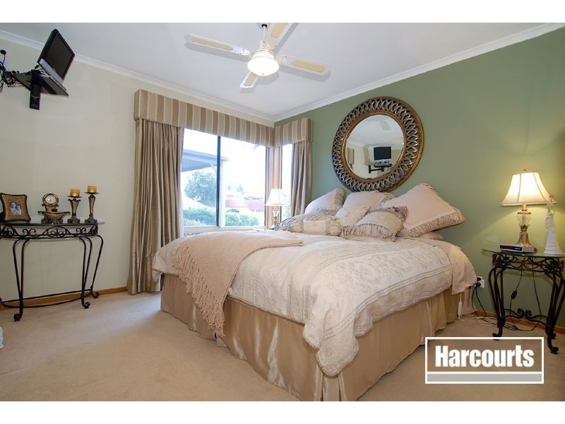 23 Paras Drive, Carrum Downs VIC 3201