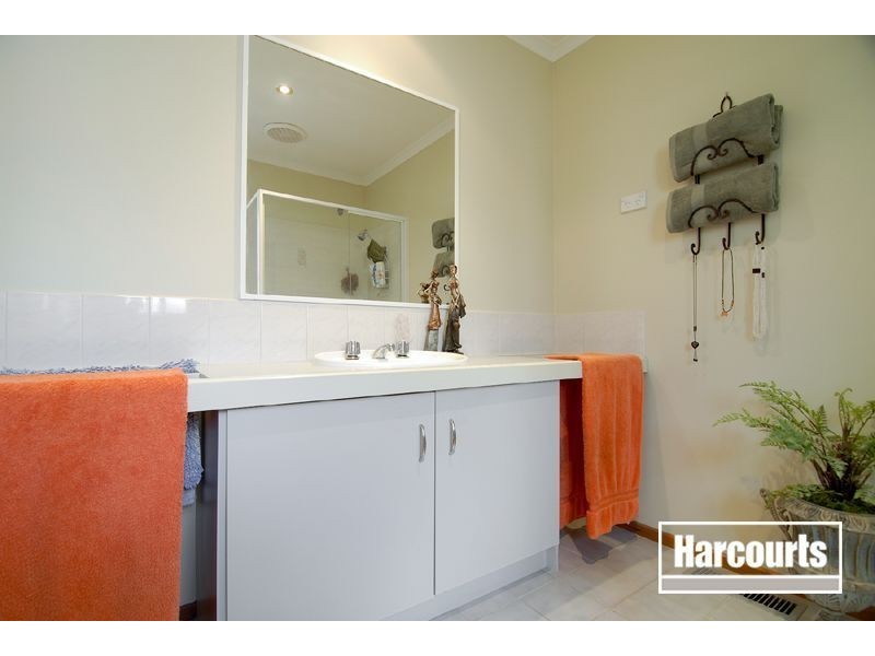 23 Paras Drive, Carrum Downs VIC 3201