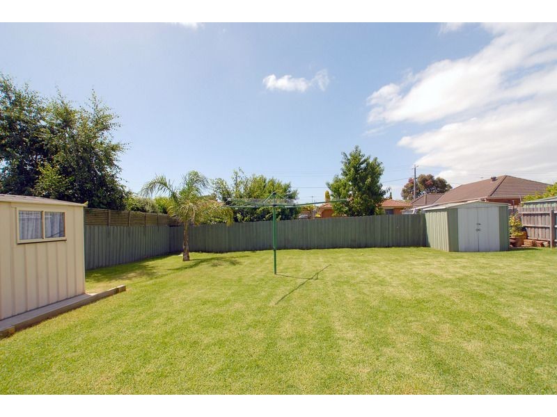 15 Deborah Court, Skye VIC 3977