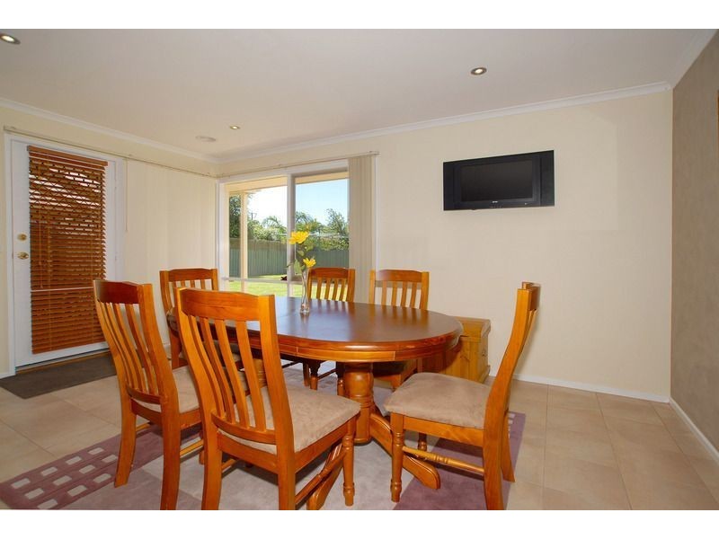 15 Deborah Court, Skye VIC 3977