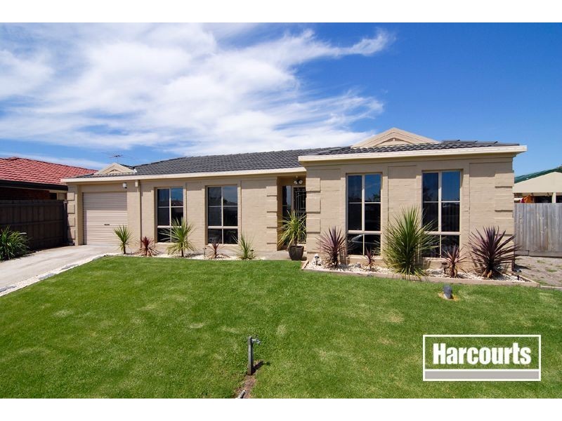 90 Oberon Drive, Carrum Downs VIC 3201