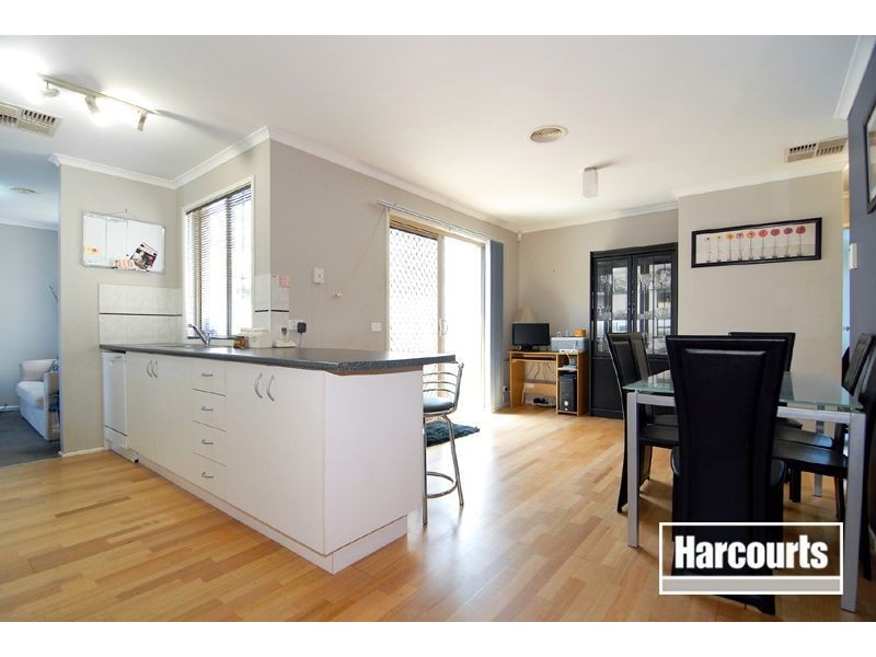 90 Oberon Drive, Carrum Downs VIC 3201