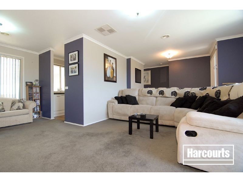 90 Oberon Drive, Carrum Downs VIC 3201