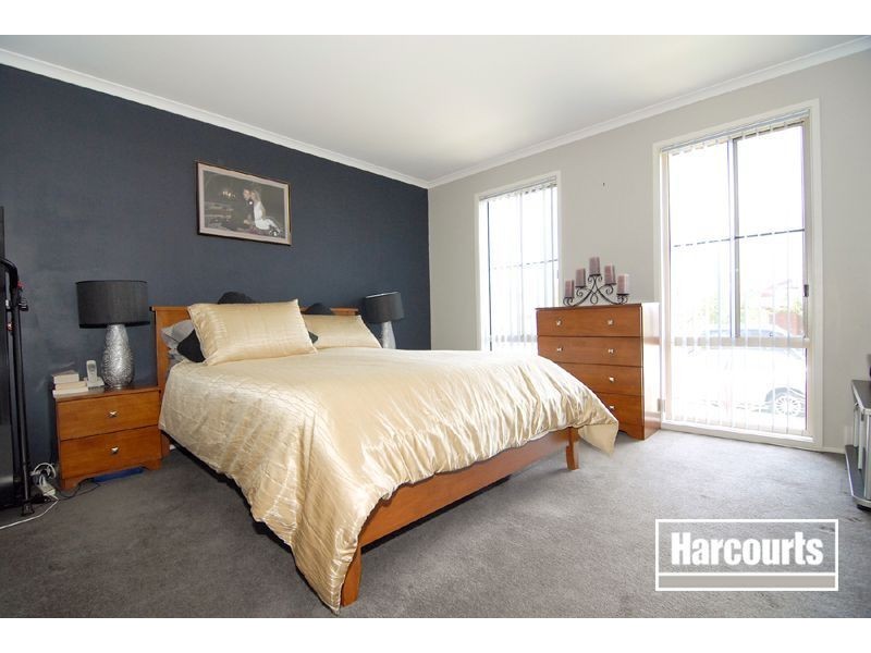 90 Oberon Drive, Carrum Downs VIC 3201