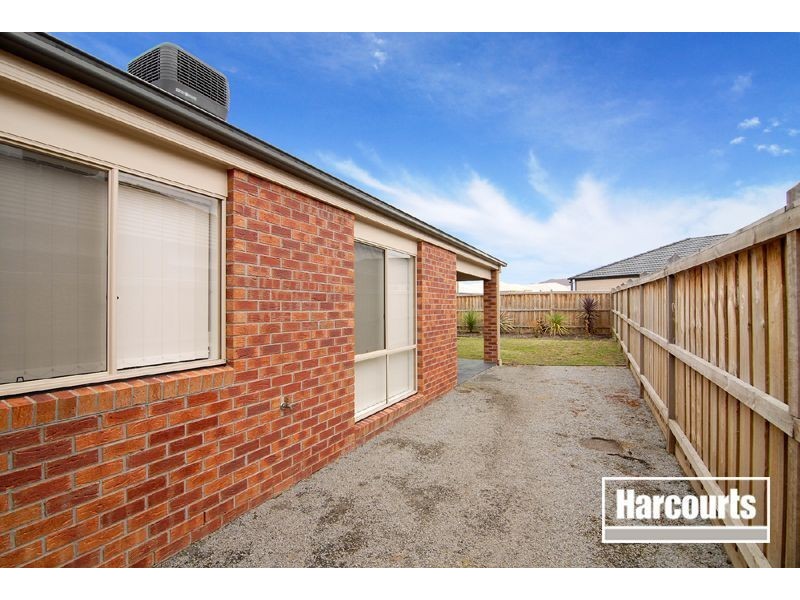 35 Silverwattle Drive, Lyndhurst VIC 3975