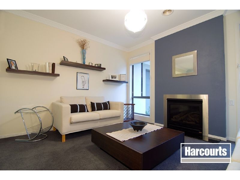 90 Sandhurst Blvd, Sandhurst VIC 3977