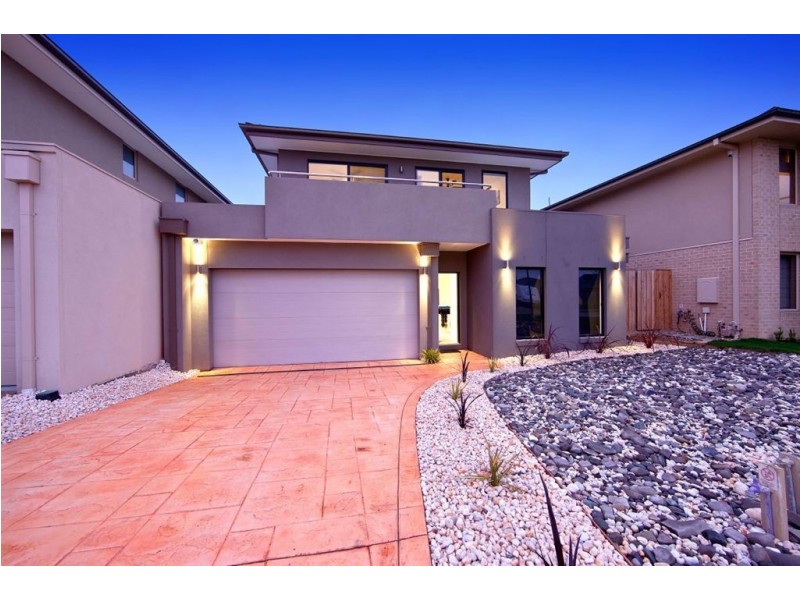 32 Lakeside Drive, Sandhurst VIC 3977