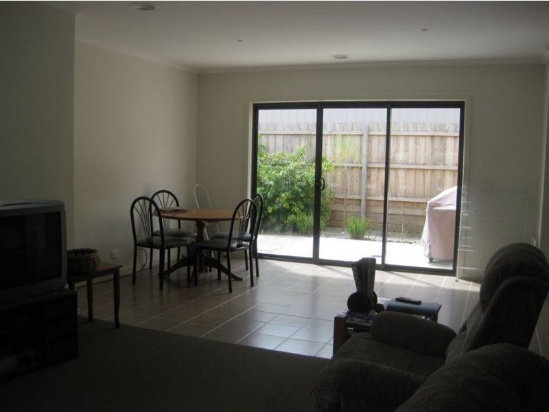 6/38 McCormicks Road, Skye VIC 3977