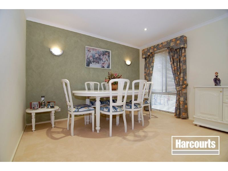 26 Flora Park Way, Carrum Downs VIC 3201