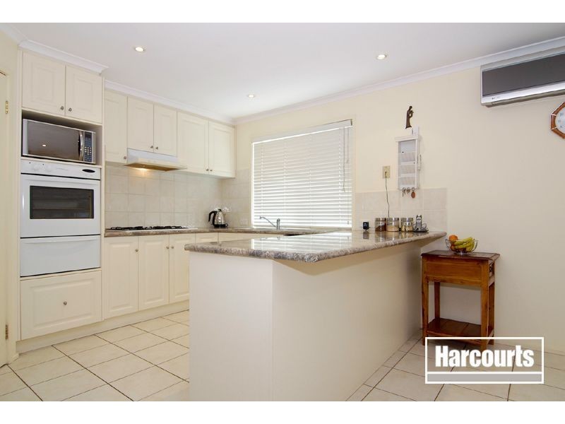 26 Flora Park Way, Carrum Downs VIC 3201