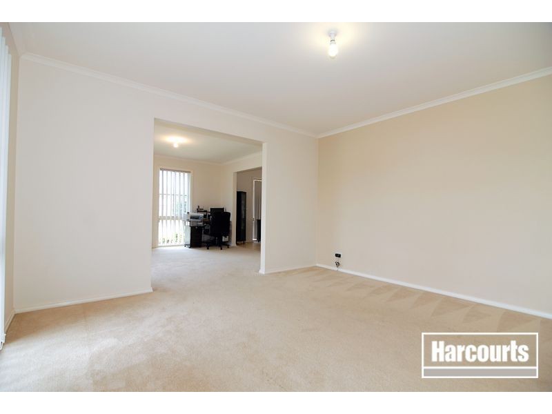 27 Overall Drive, Skye VIC 3977