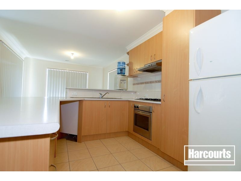 27 Overall Drive, Skye VIC 3977