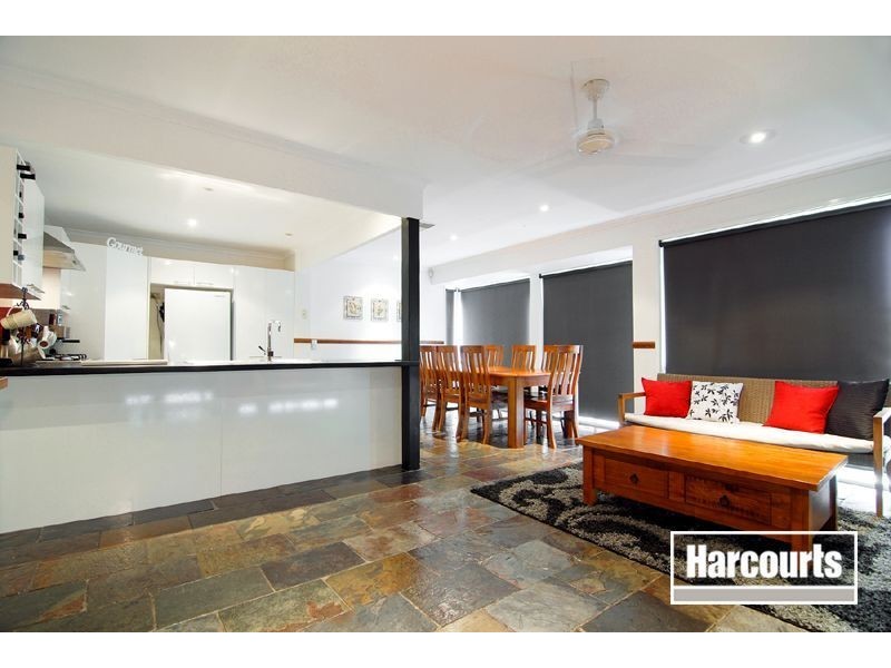 6 Carrington Cres, Carrum Downs VIC 3201