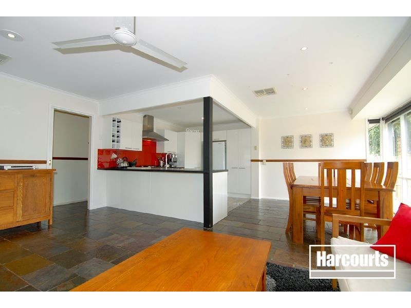 6 Carrington Cres, Carrum Downs VIC 3201