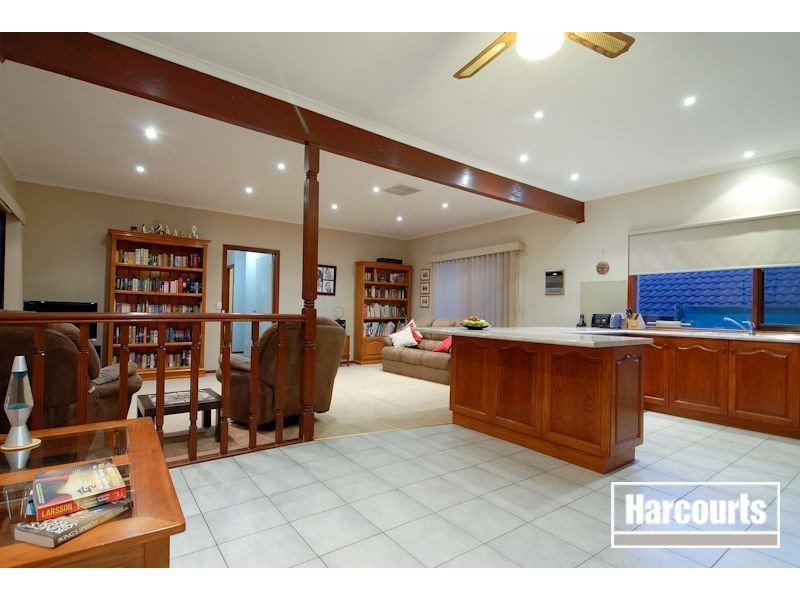 2 Pimmys Court, Skye VIC 3977