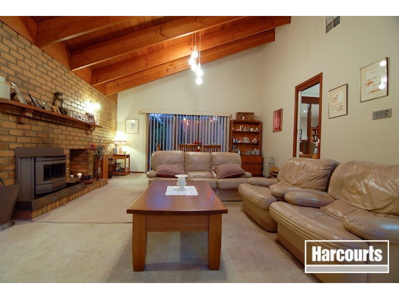 2 Pimmys Court, Skye VIC 3977