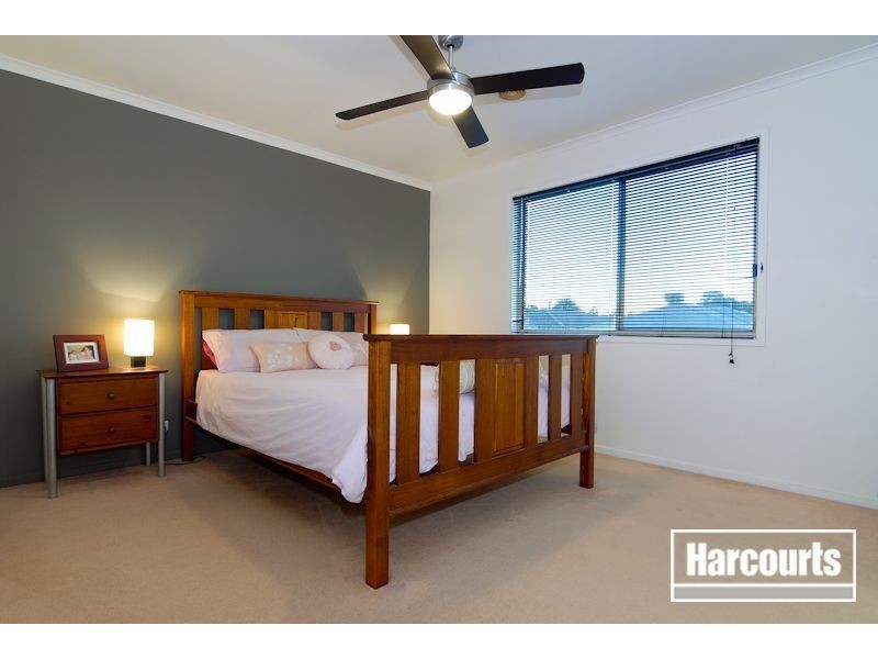 17 Rocklea Crescent, Skye VIC 3977