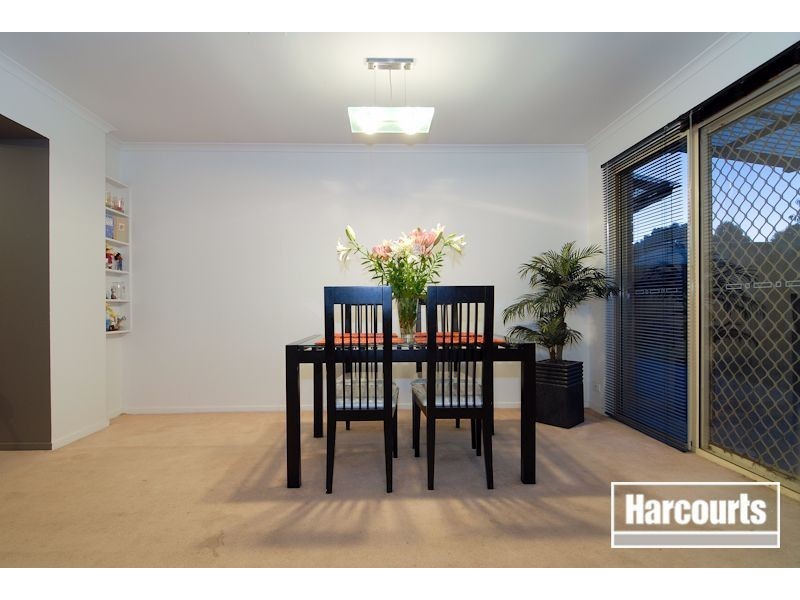 17 Rocklea Crescent, Skye VIC 3977