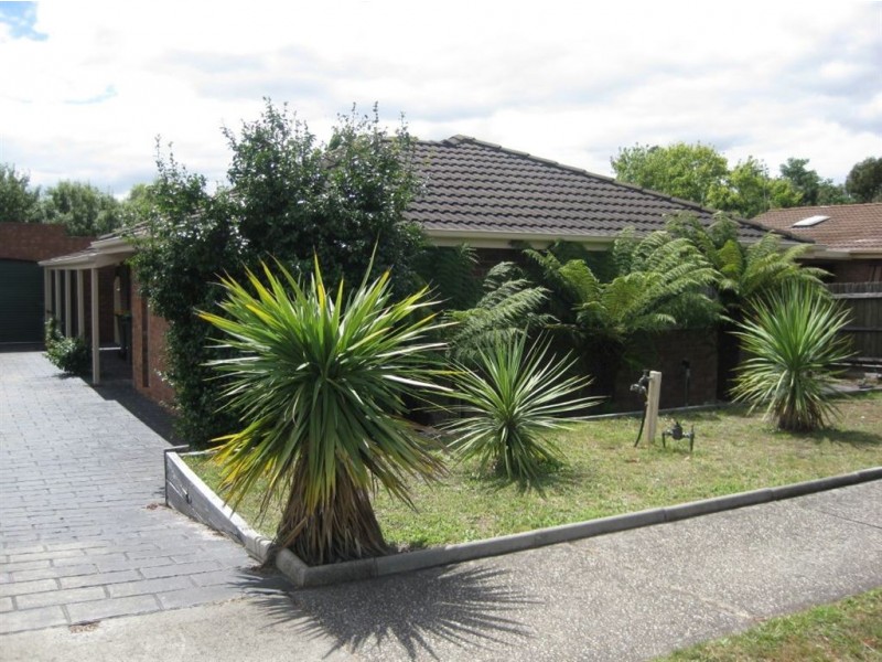 19 Carrington Crescent, Carrum Downs VIC 3201