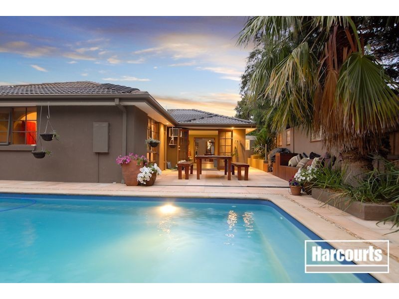 1 Firetail Court, Carrum Downs VIC 3201