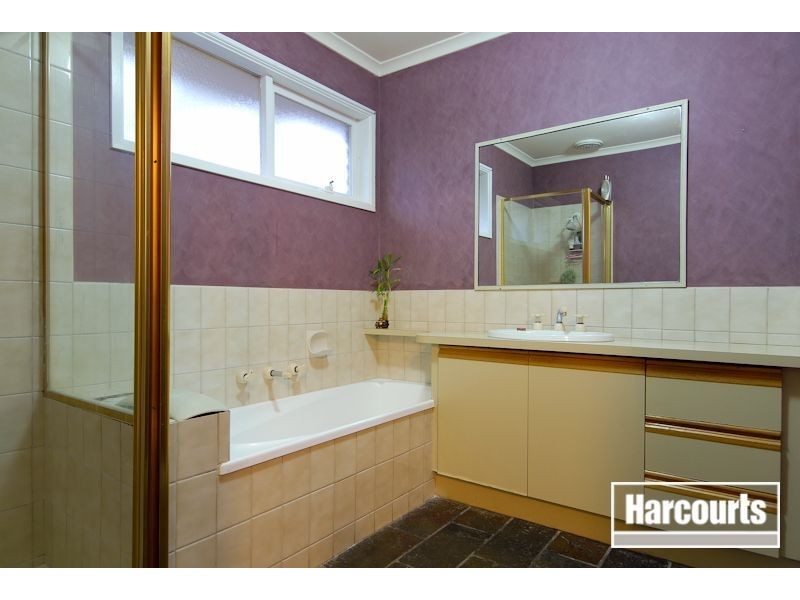 20 Carrington Crescent, Carrum Downs VIC 3201