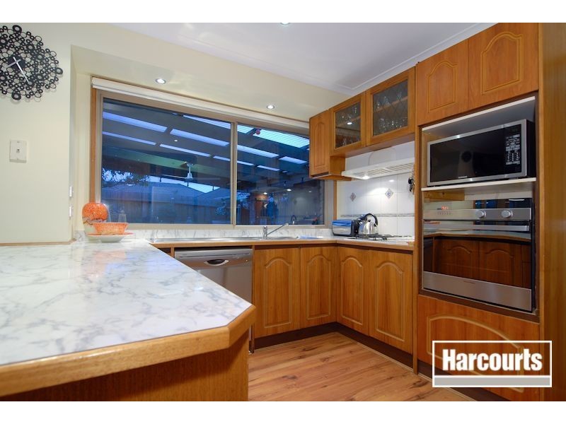 38 Luscombe Avenue, Carrum Downs VIC 3201