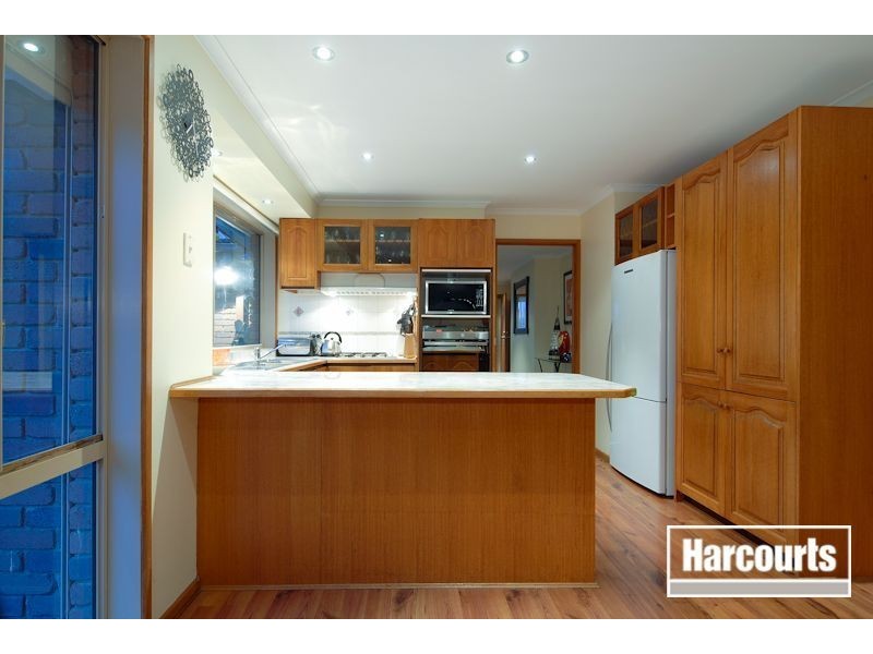 38 Luscombe Avenue, Carrum Downs VIC 3201