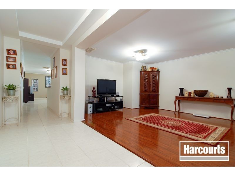 3 Glover Court, Skye VIC 3977