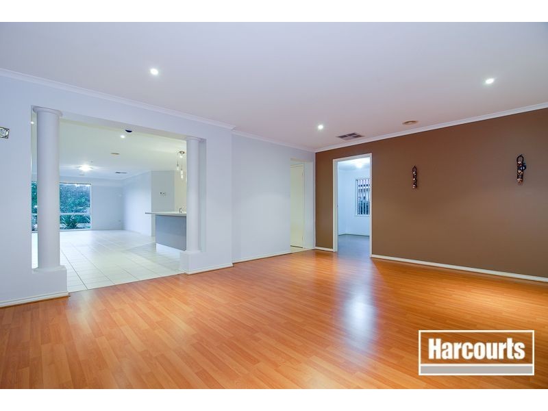 19 Hooper Drive, Skye VIC 3977