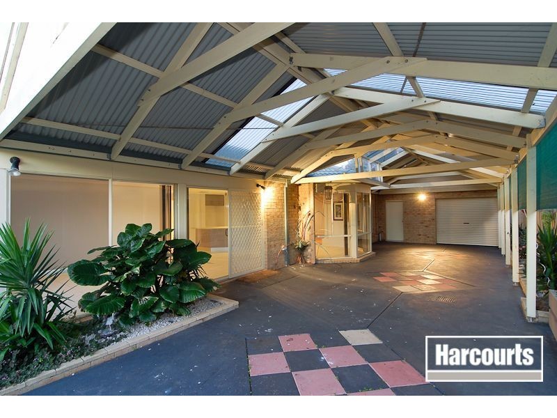 19 Hooper Drive, Skye VIC 3977