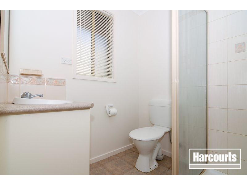 11 Rocklea Crescent, Skye VIC 3977