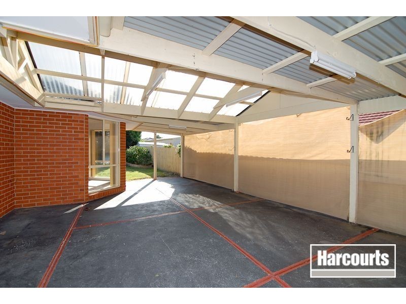 11 Rocklea Crescent, Skye VIC 3977