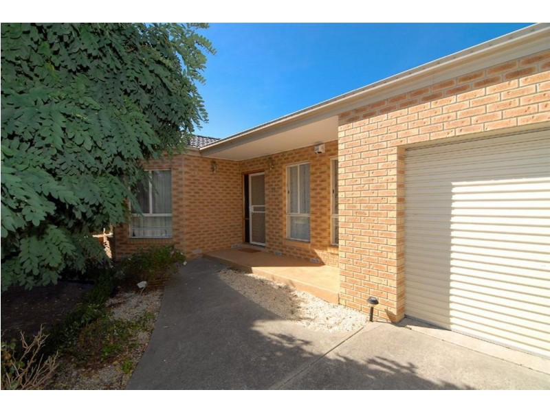 15 Clancy Crescent, Carrum Downs VIC 3201