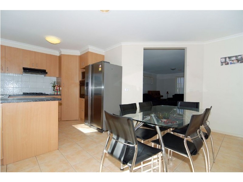 24/49 Oberon Drive, Carrum Downs VIC 3201