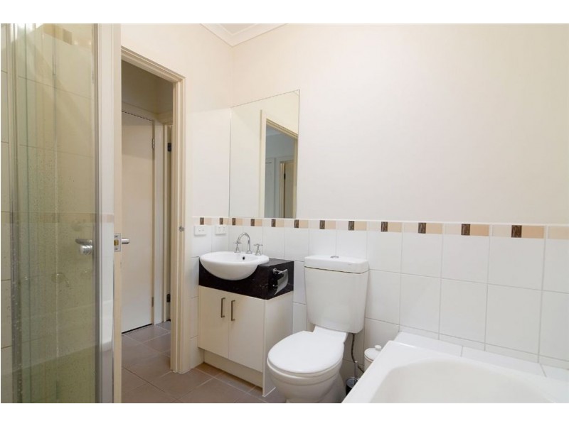 2/38 McCormicks Road, Skye VIC 3977