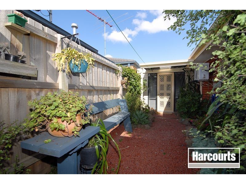 1/29 Chardonnay Drive, Skye VIC 3977