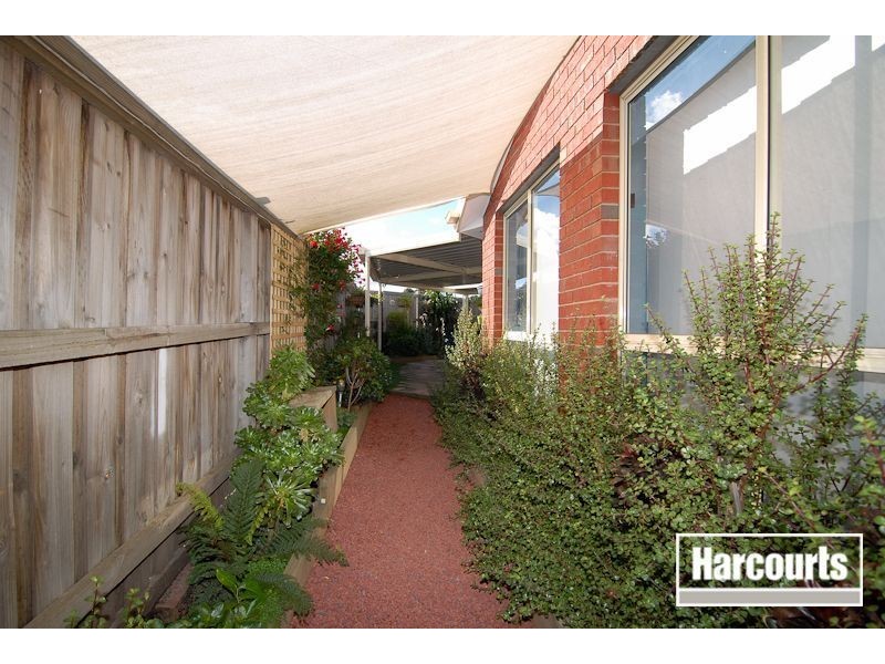 1/29 Chardonnay Drive, Skye VIC 3977