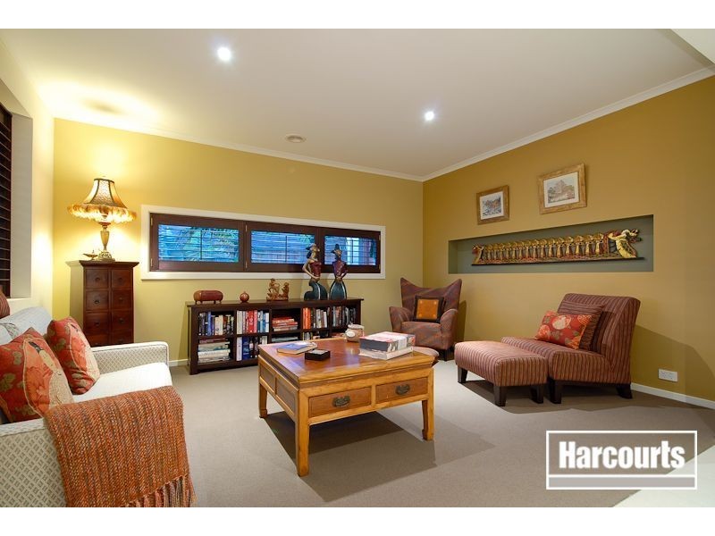 13 Flinders Chase, Sandhurst VIC 3977