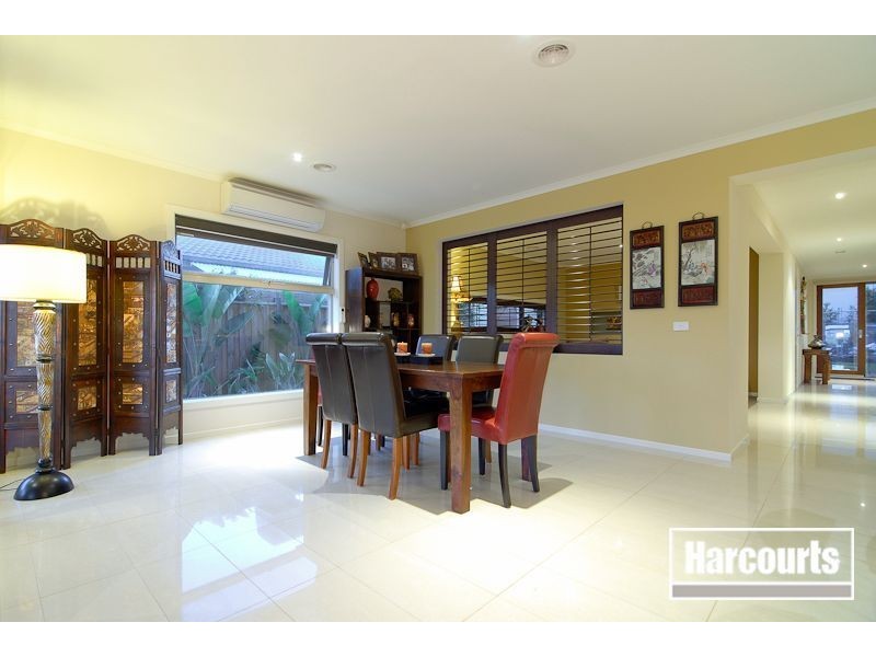 13 Flinders Chase, Sandhurst VIC 3977