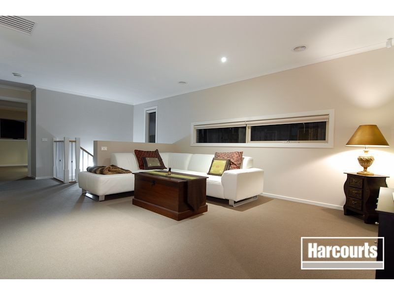 13 Flinders Chase, Sandhurst VIC 3977