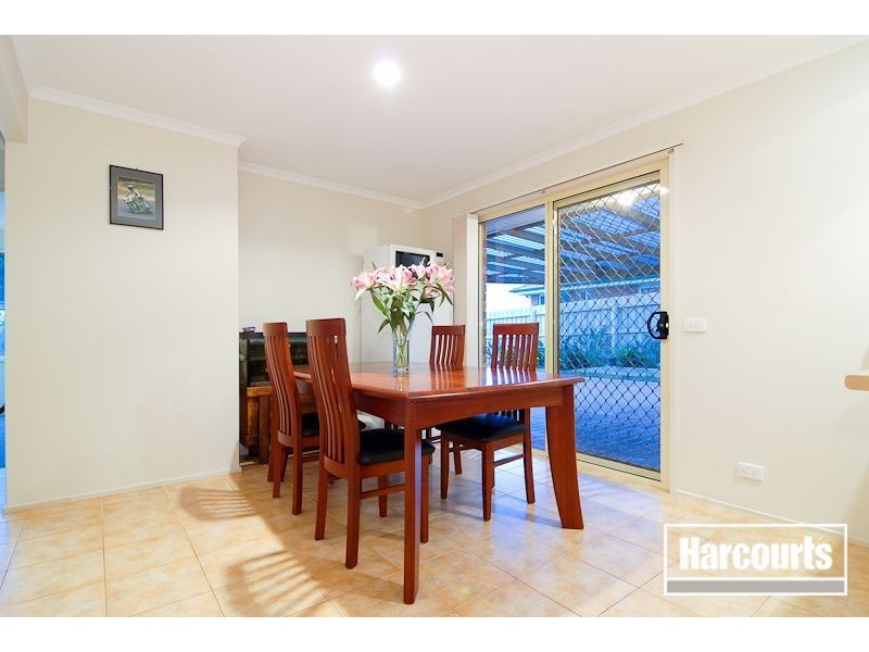 5 Wesley Close, Skye VIC 3977