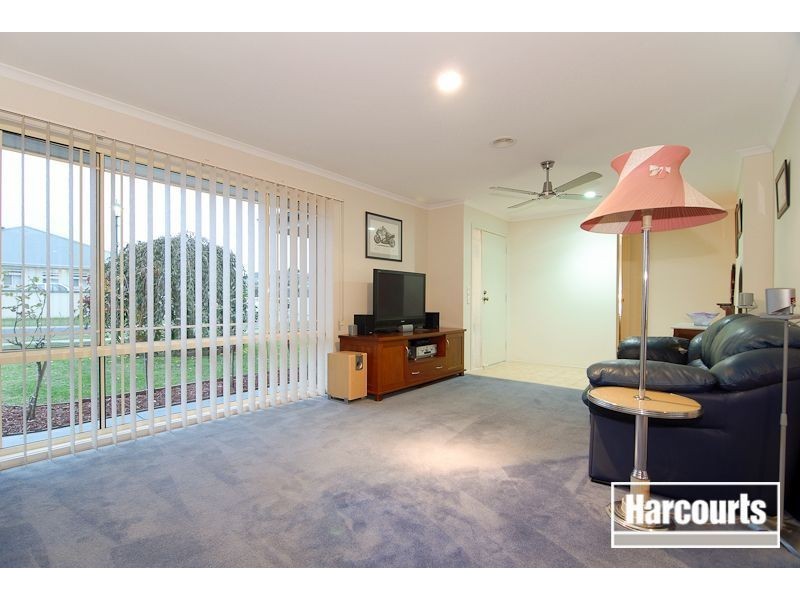 5 Wesley Close, Skye VIC 3977