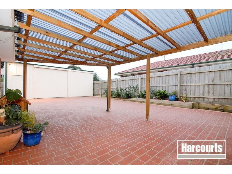 5 Wesley Close, Skye VIC 3977