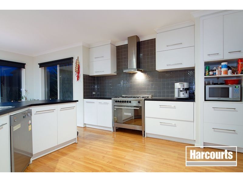 86 Sandhurst Boulevard, Sandhurst VIC 3977